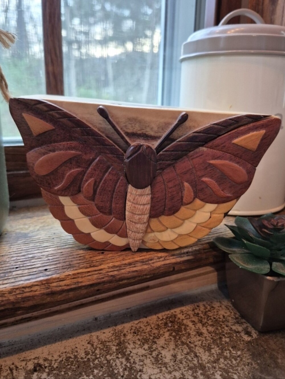Carver Dan's Soild Wood Carved Handcrafted Butterfly Puzzle/Jewelry Box